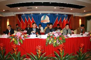 20140530063403894 图一:会议主席台