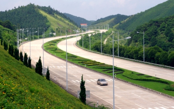 南宁市至吴圩机场高快公路