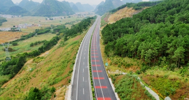 来宾至马山高快公路